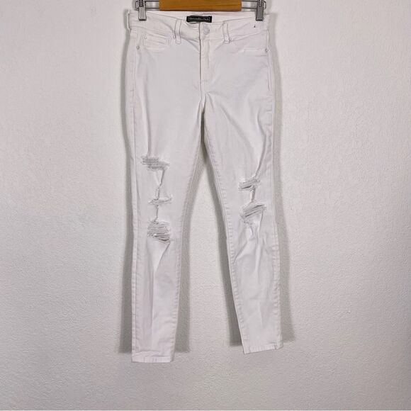 Abercrombie & Fitch Denim - Abercrombie‎ & Fitch White Distressed Skinny Jeans size 25